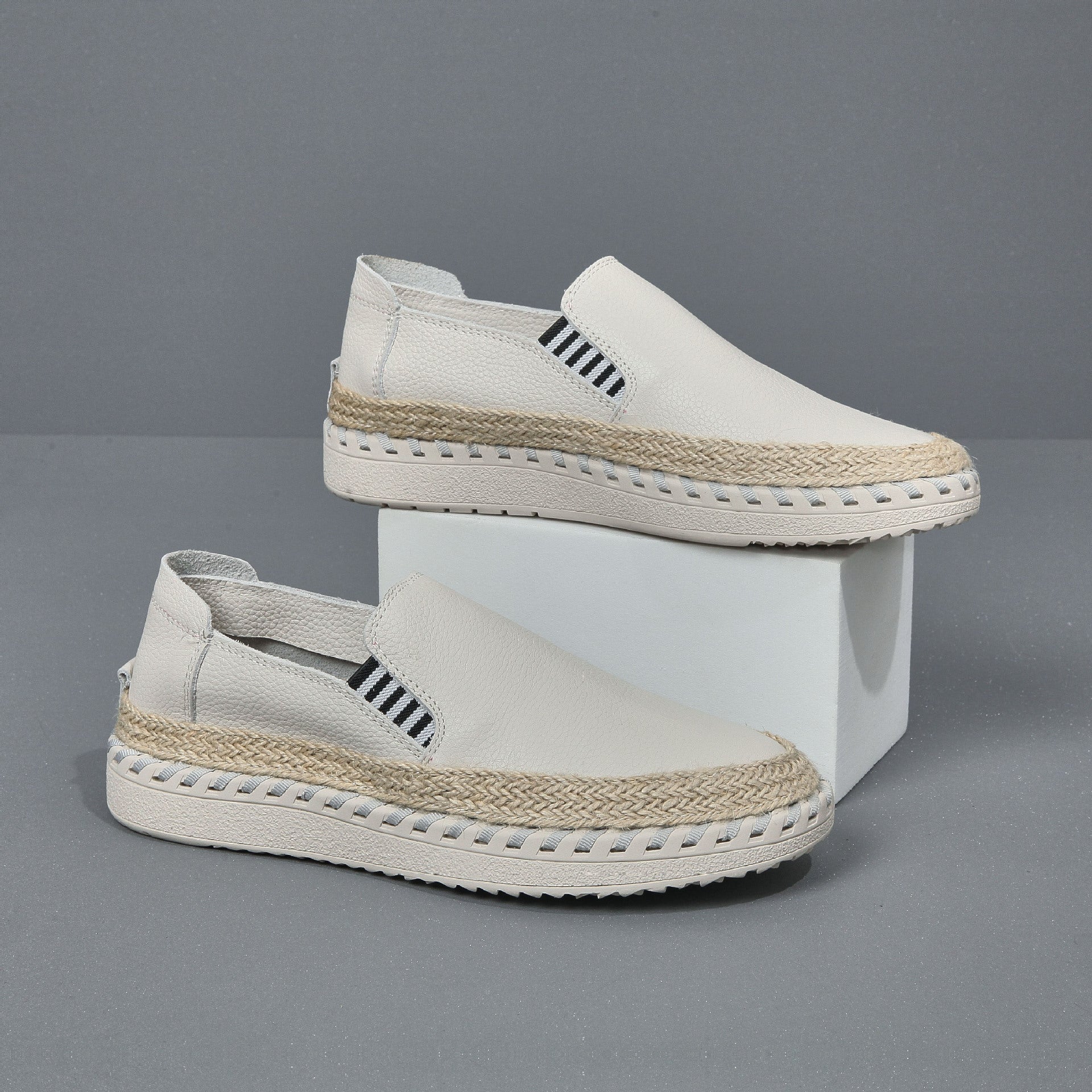 Chaussures de massage en cuir faites à la main, cousues, bout en cuir de vachette, décontractées, style pêcheur, chaussures pour hommes à enfiler.